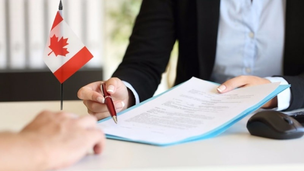صفر تا صد ویزای کاری کانادا 2025 | راهنمای جامع و کاربردی